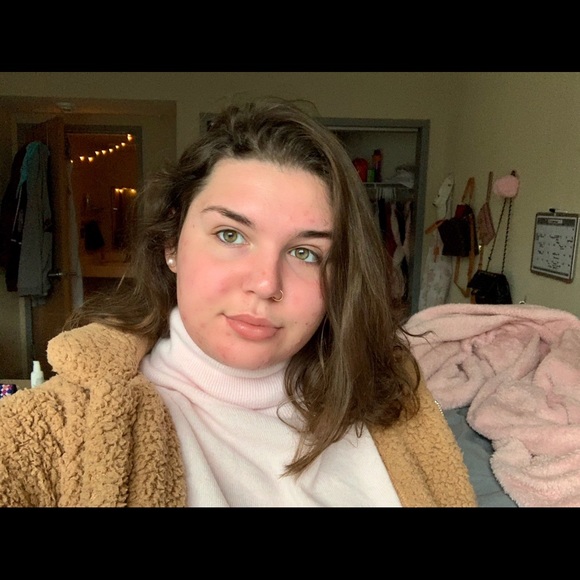 Meet your Posher, Isabel - Picture 1 of 1